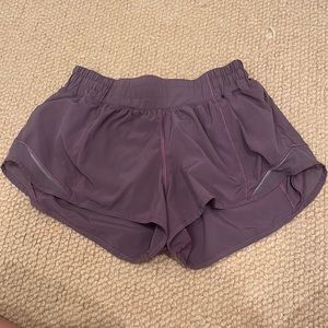 Lululemon 2.5 Hotty Hot Shorts